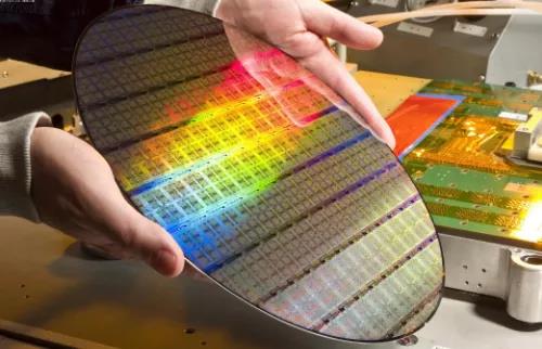 納米之戰：臺積電與三星的戰爭